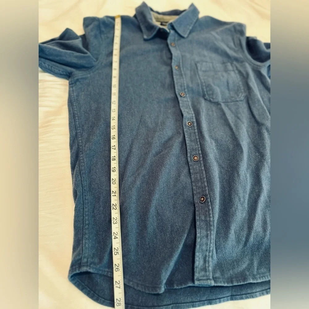 Lee Premium Select Men Sz:L Stretch Thick heavyweight Cotton blend. Button Down.